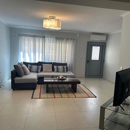 Deppys Apartment Porto Heli Extérieur photo